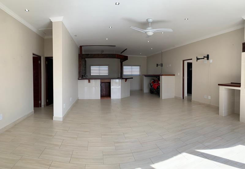 3 Bedroom Property for Sale in Wavecrest Eastern Cape